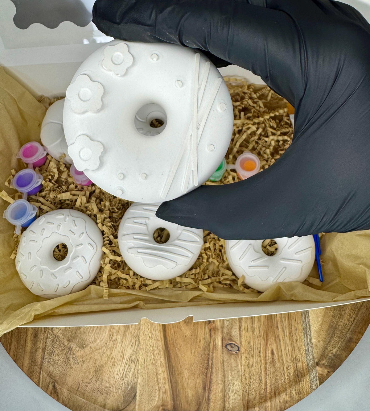 Plaster Donut Box Painting Kit – Personalised Colours – Kids Craft Activity & Party Favours