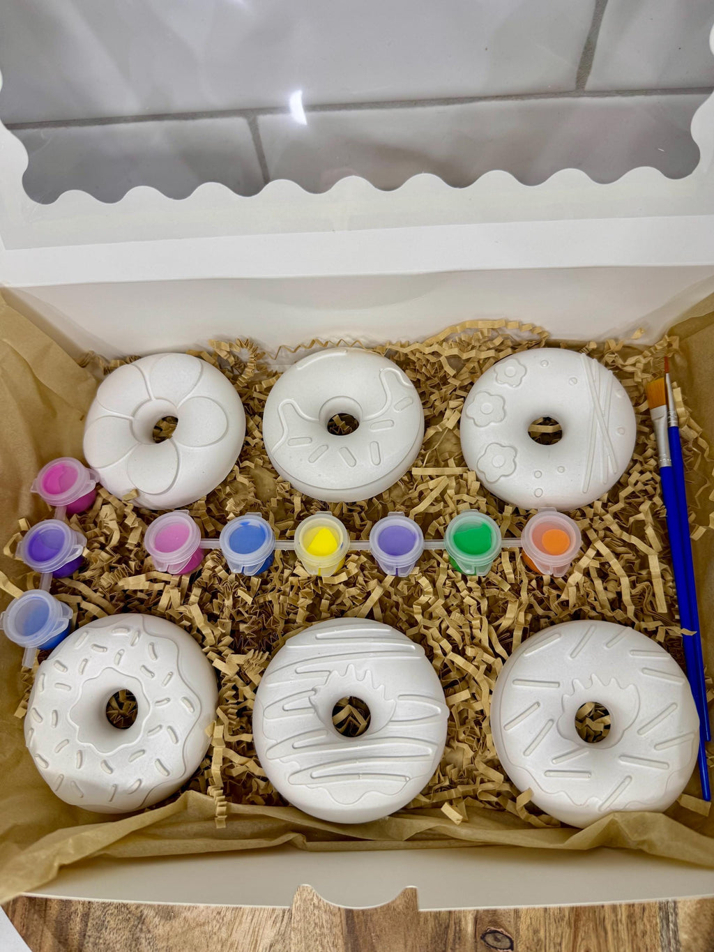 Plaster Donut Box Painting Kit – Personalised Colours – Kids Craft Activity & Party Favours